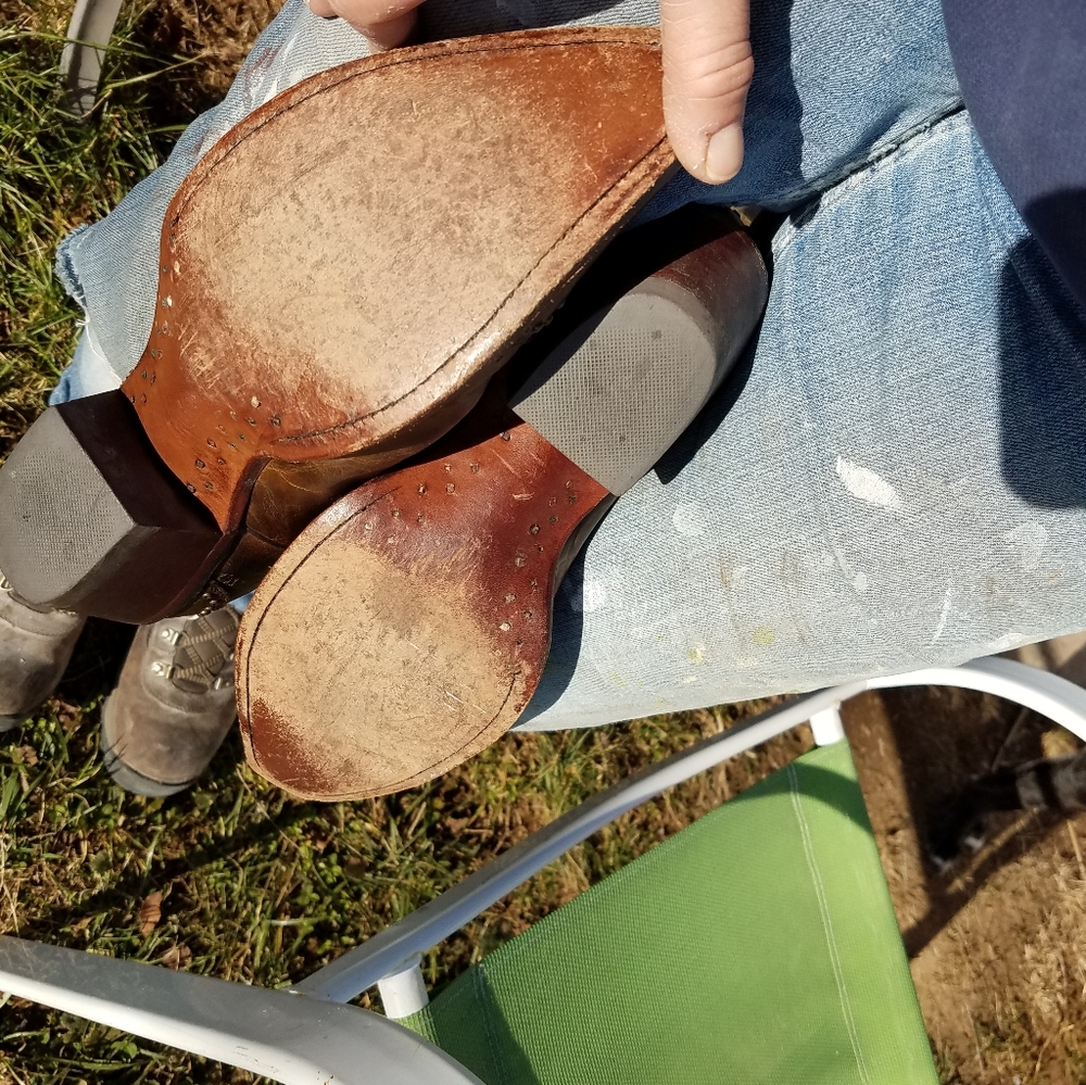 boots - Picture 4 of 7